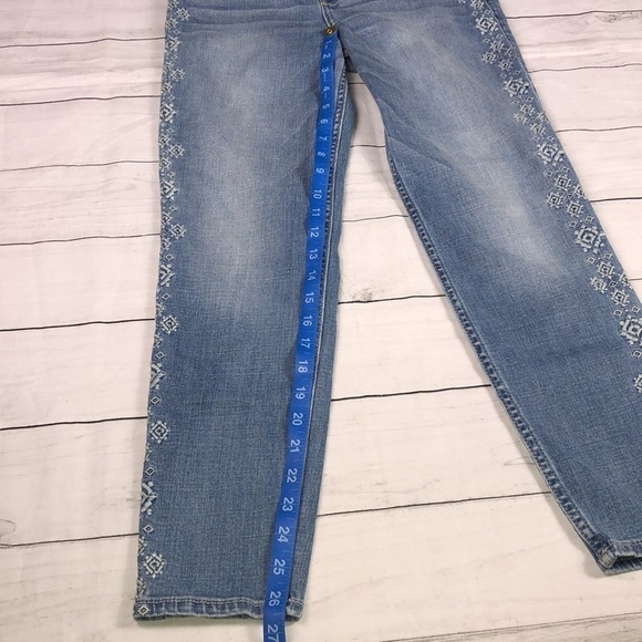 Abercrombie & Fitch Blue Jeans Embroidered Size 28 - Picture 5 of 10